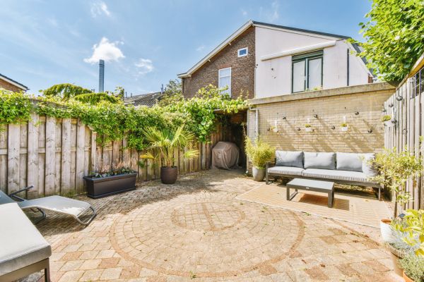 Cost of Courtyard Patio Service in Mission Viejo